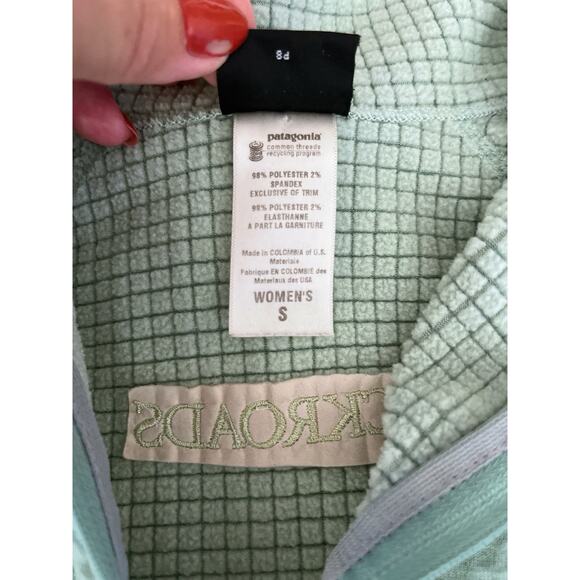 Patagonia R1 Pullover Women S Green Stretch Athleisure Sport 1/4 Zip High Neck - Picture 4 of 8